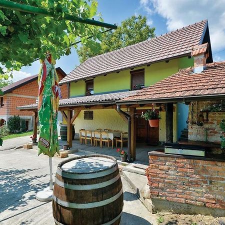 Kuca Za Odmor Pri Brozu Apartman Kumrovec Kültér fotó