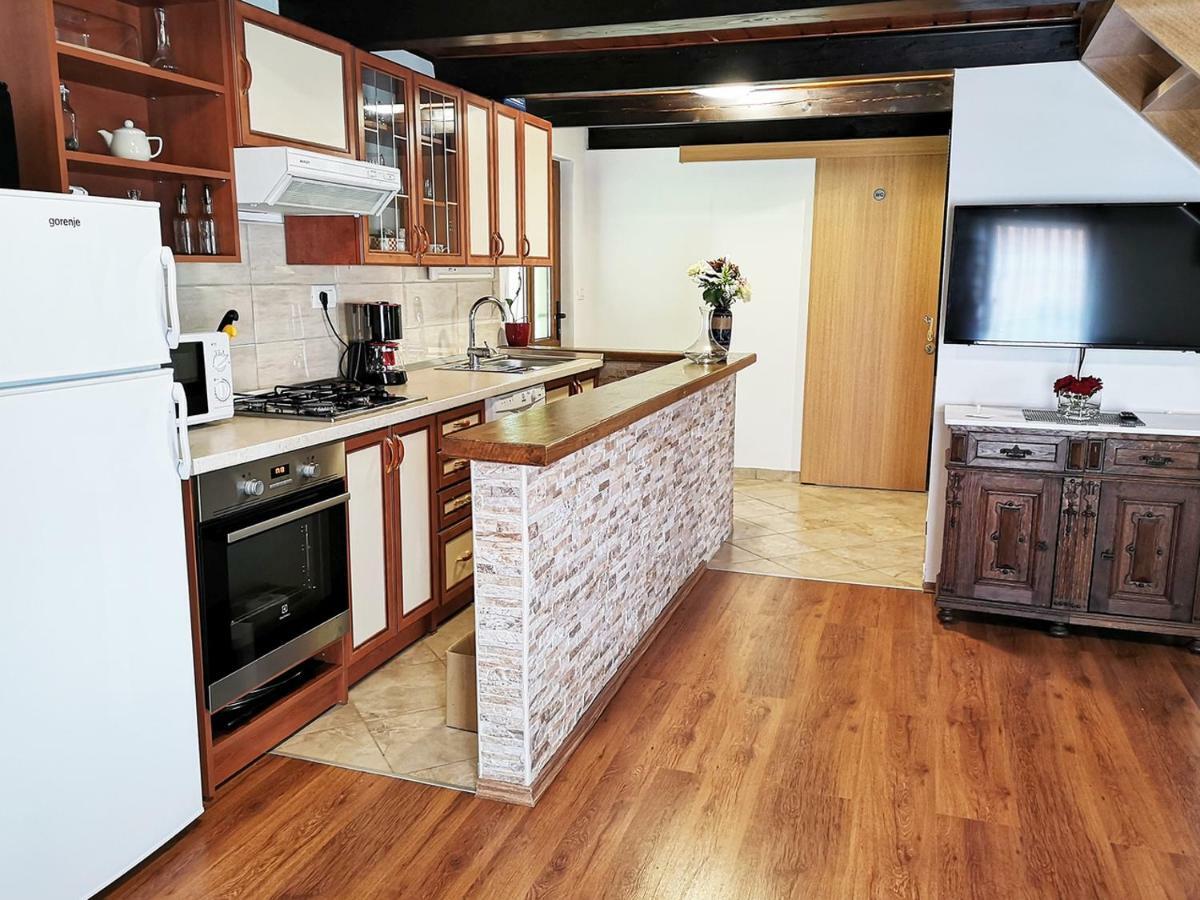Kuca Za Odmor Pri Brozu Apartman Kumrovec Kültér fotó
